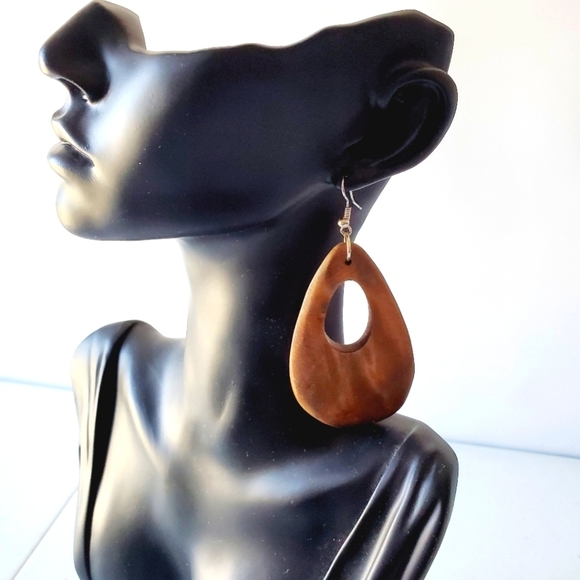 Two Pairs of Chunky Wooden Dangle Earrings Oversized Dangle Boho Retro - Picture 2 of 14